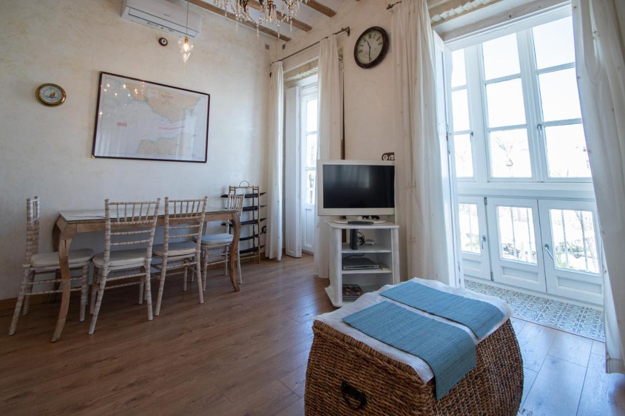 Apartamento Sherezade Y La Ciudad De Кадис Екстериор снимка